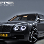 Bentley Flying Spur 4.0 V8 S 528pk Mulliner Dealer-OH – Foto