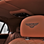 Bentley Flying Spur 4.0 V8 S 528pk Mulliner Dealer-OH – Foto 18