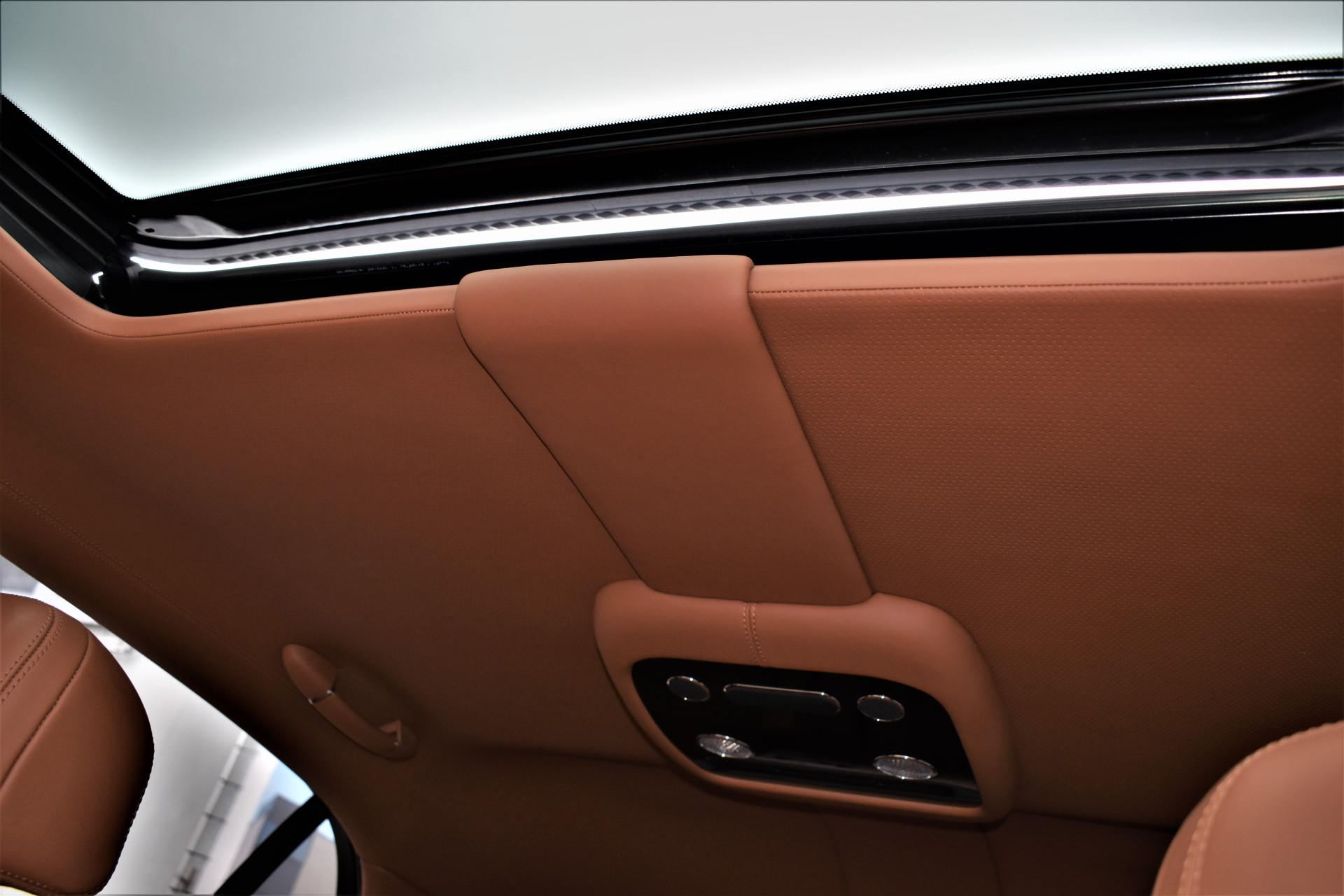 Bentley Flying Spur 4.0 V8 S 528pk Mulliner Dealer-OH – Foto 20