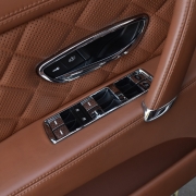 Bentley Flying Spur 4.0 V8 S 528pk Mulliner Dealer-OH – Foto 34