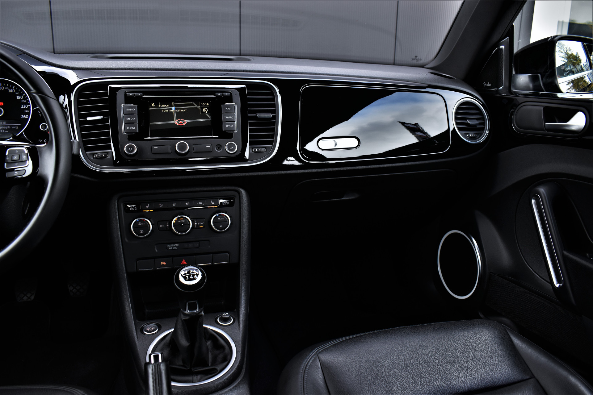 Volkswagen Beetle 1.4 TSI 160pk Design Org.NL – Foto 15
