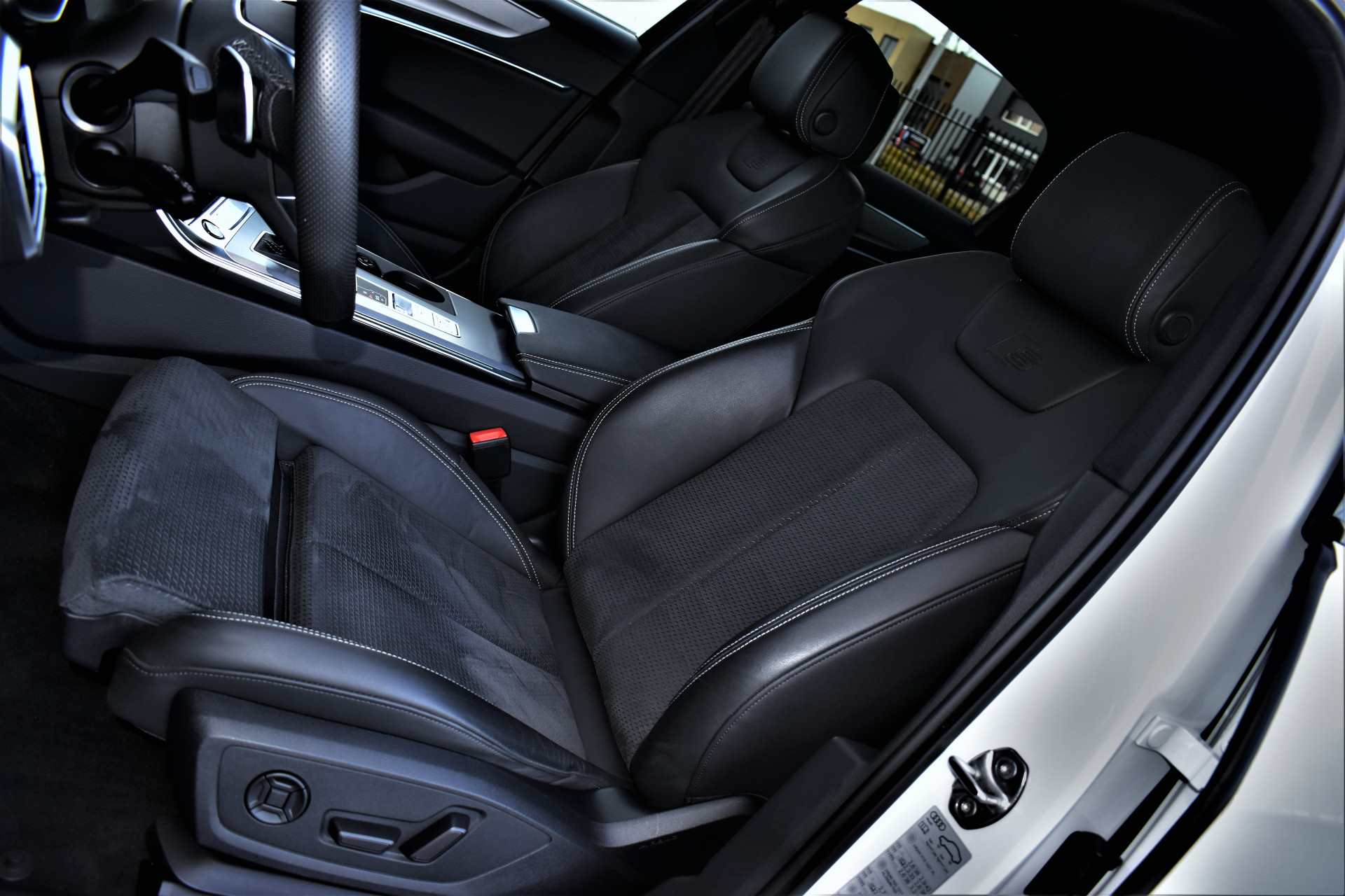 Audi A6 Limousine 55 TFSI e 367pk Quattro S-Line Competition 1e Eig. Dealer OH – Foto 14