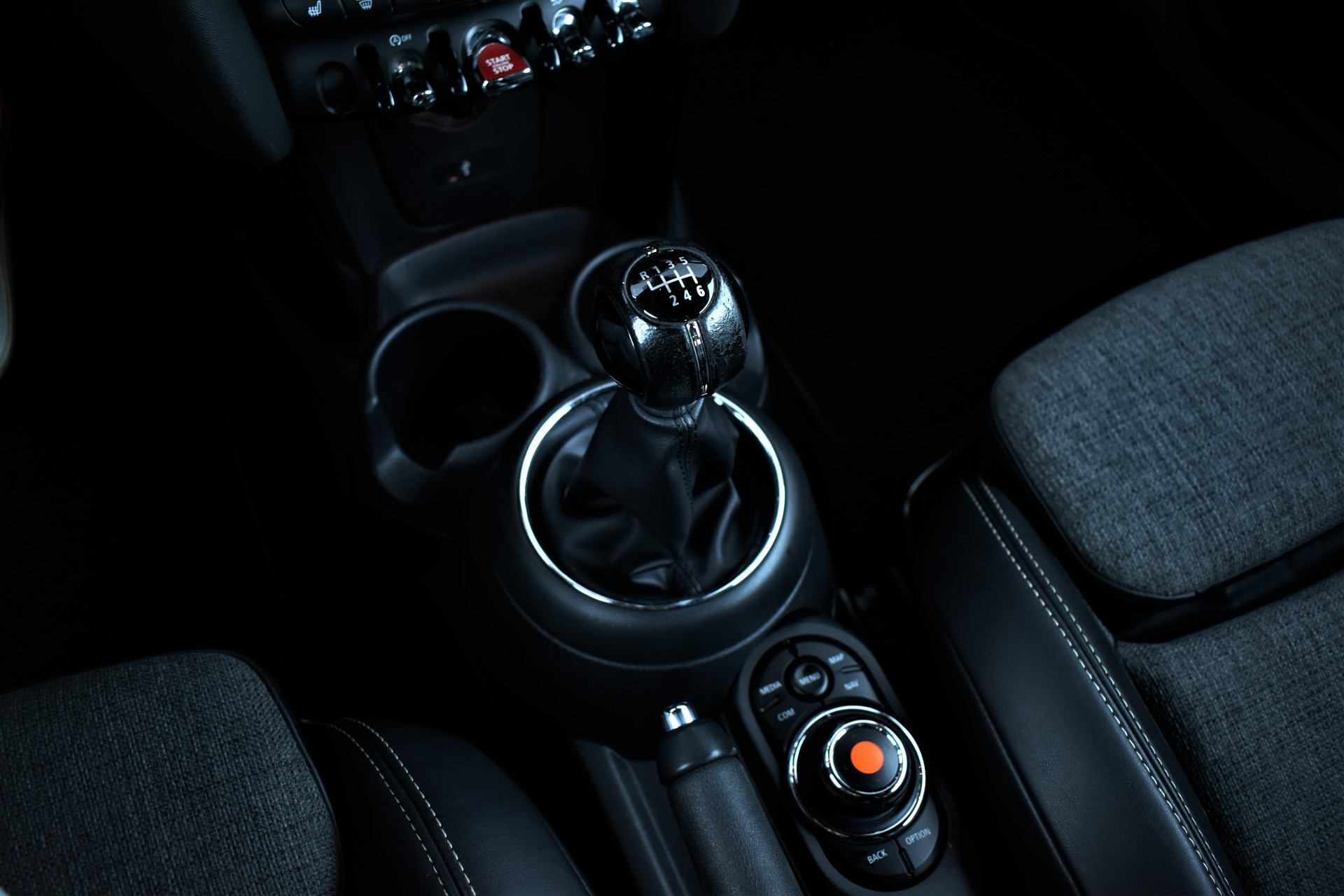 MINI Cabrio 1.5 One Chili – Foto 26