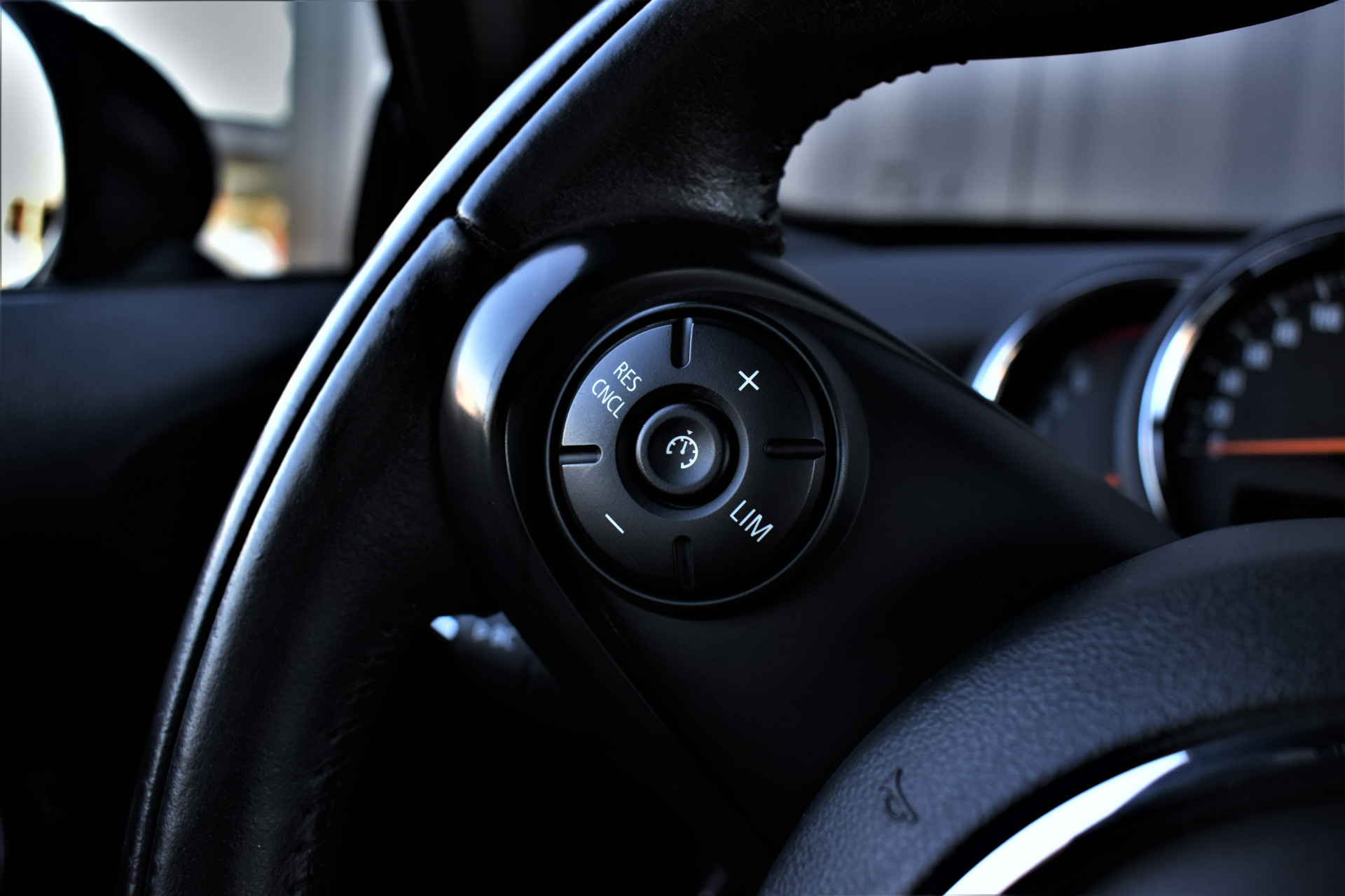 MINI Cabrio 1.5 One Chili – Foto 28