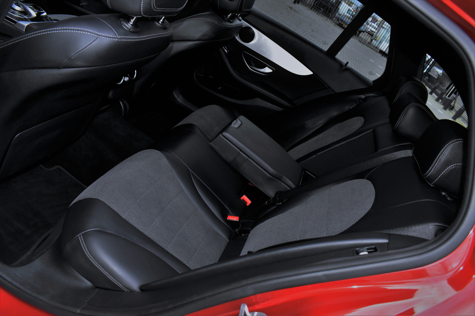 Mercedes-Benz C-Klasse Estate 180 157pk Automaat AMG-Line Org.NL – Foto 16