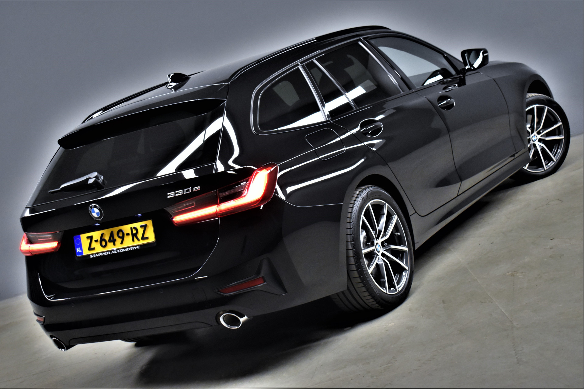 BMW 3 Serie Touring 330e 297pk Sport Line M-Interieur – Foto 9