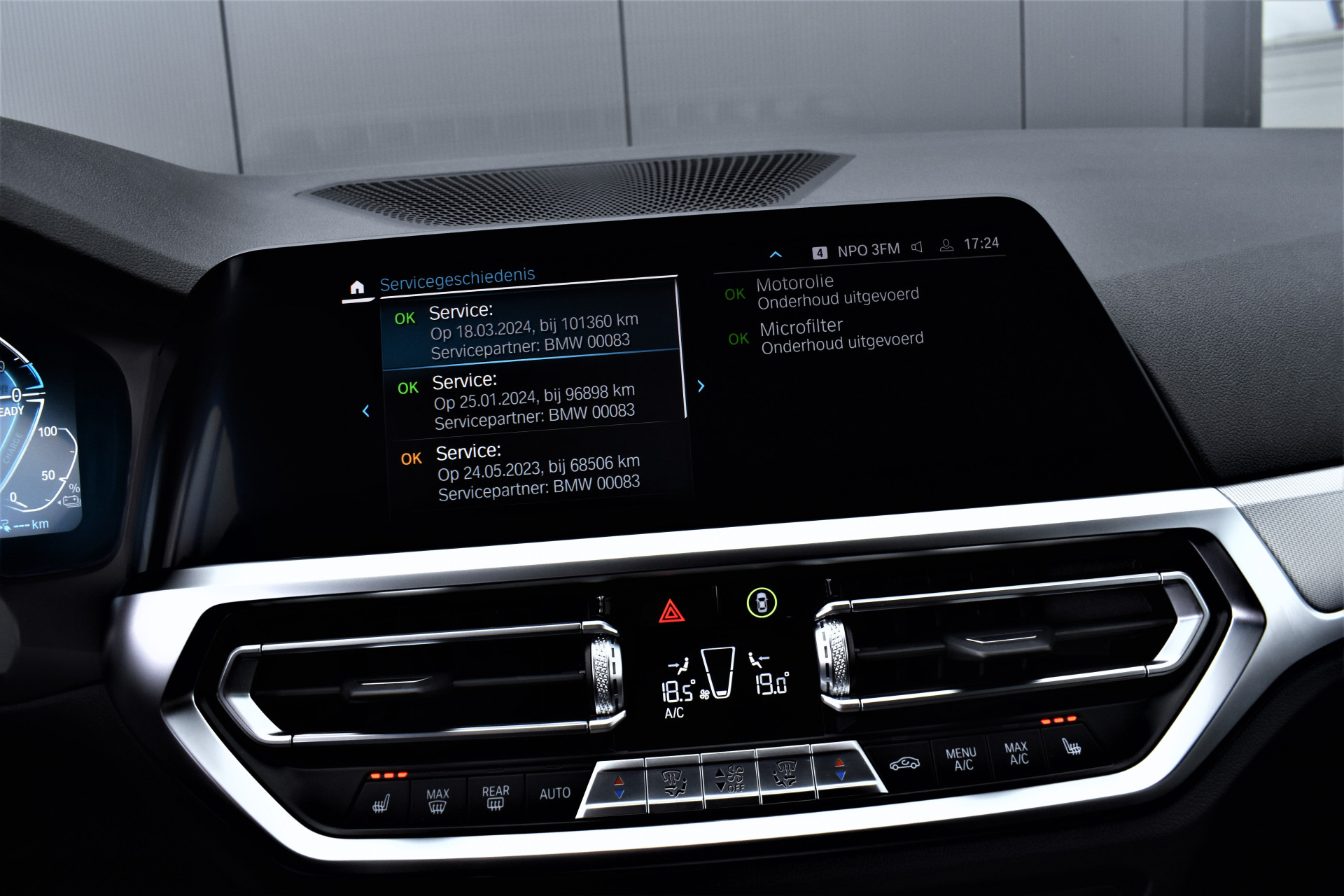 BMW 3 Serie Touring 330e 297pk Sport Line M-Interieur – Foto 24