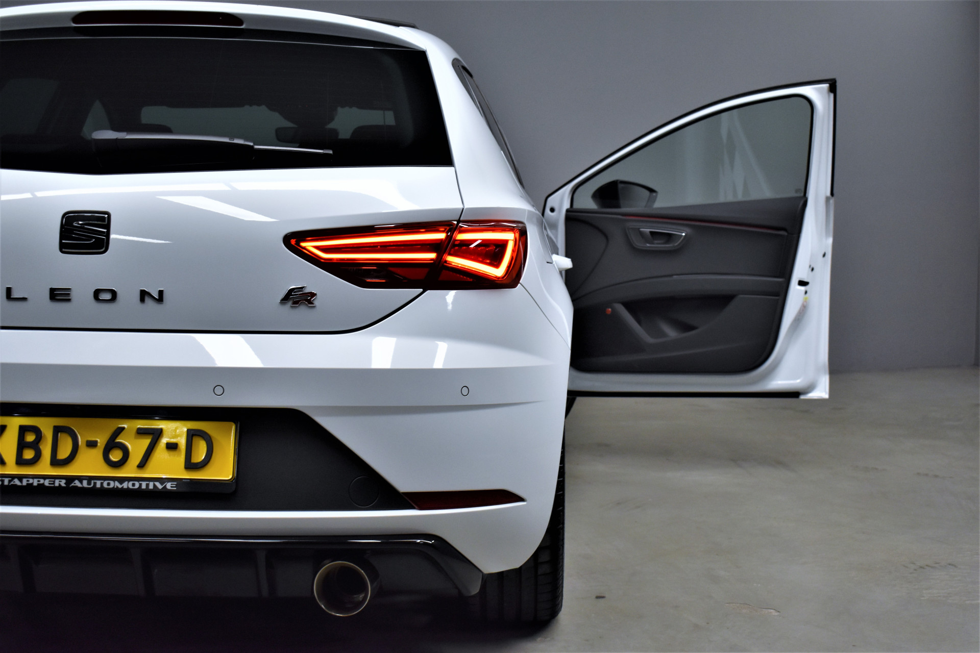 SEAT Leon 1.5 TSI FR 150pk DSG Ultimate Edition Black – Foto 9