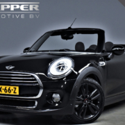 MINI Cabrio 1.5 Cooper 136pk Automaat Pepper Serious Business – Foto