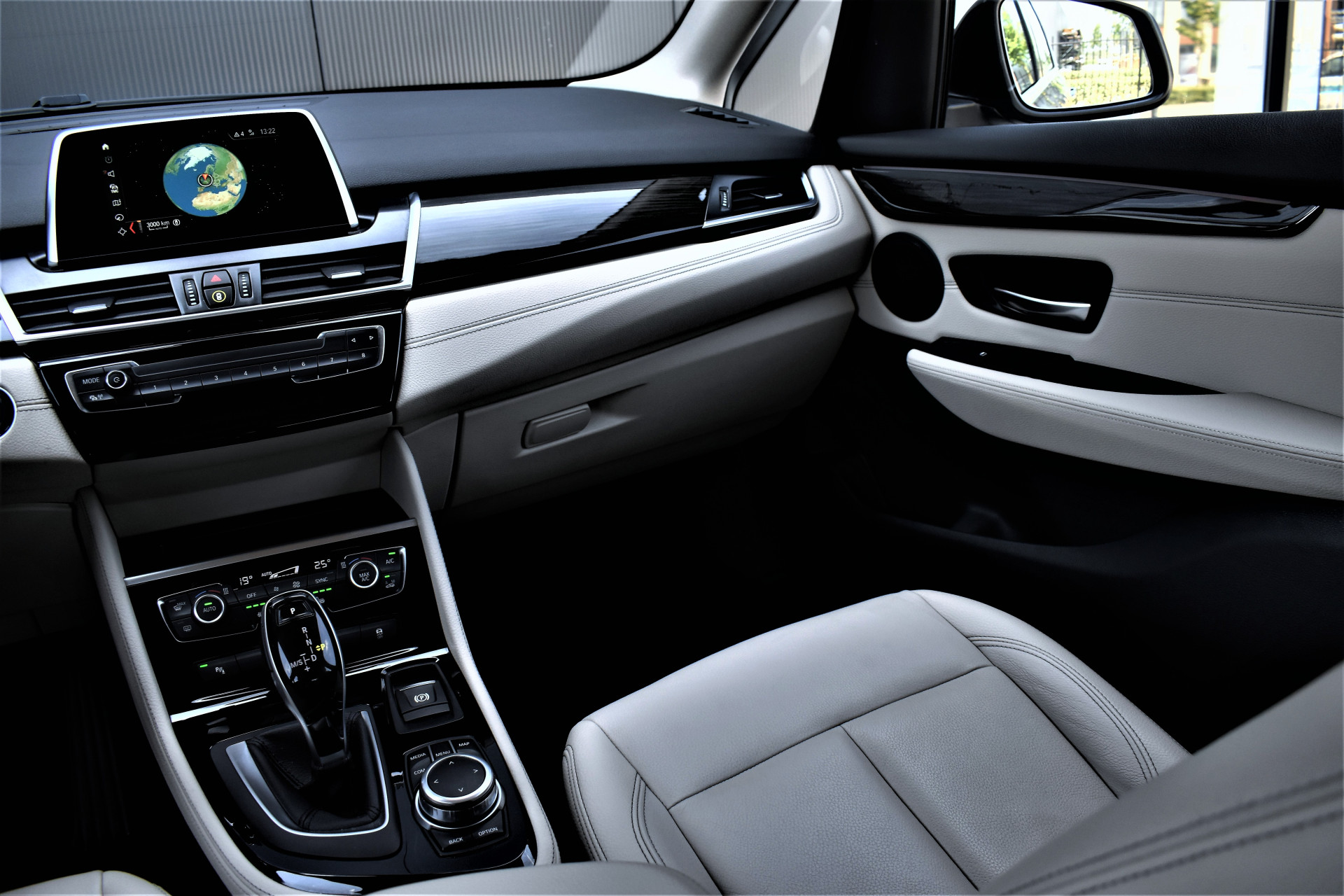 BMW 2 Serie Active Tourer 218i 141pk Automaat Executive Org.NL – Foto 15