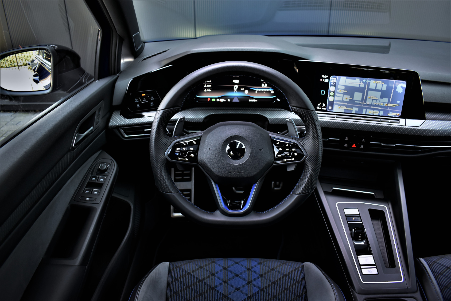 Volkswagen Golf 2.0 TSI R 320pk Automaat 4Motion – Foto 3